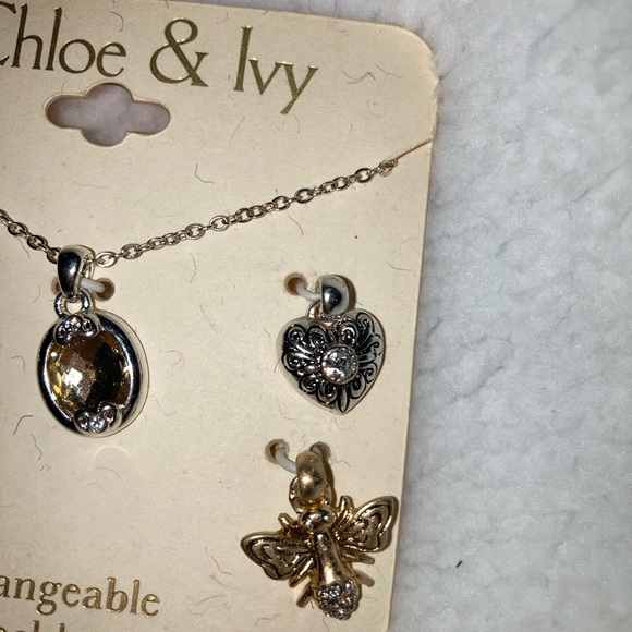 Chloe & Ivy necklace w/ 5 Interchangeable Pendants - Picture 3 of 5